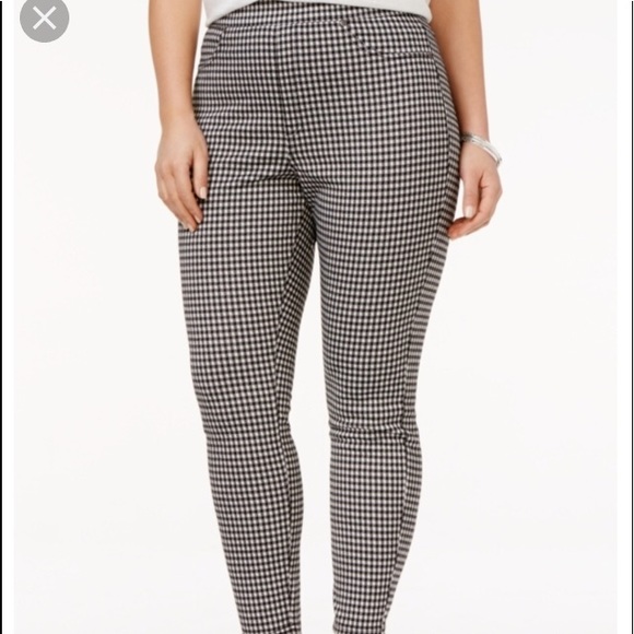 HUE Pants - Hue plus size 1X gingham Denim skimmer legging NWT